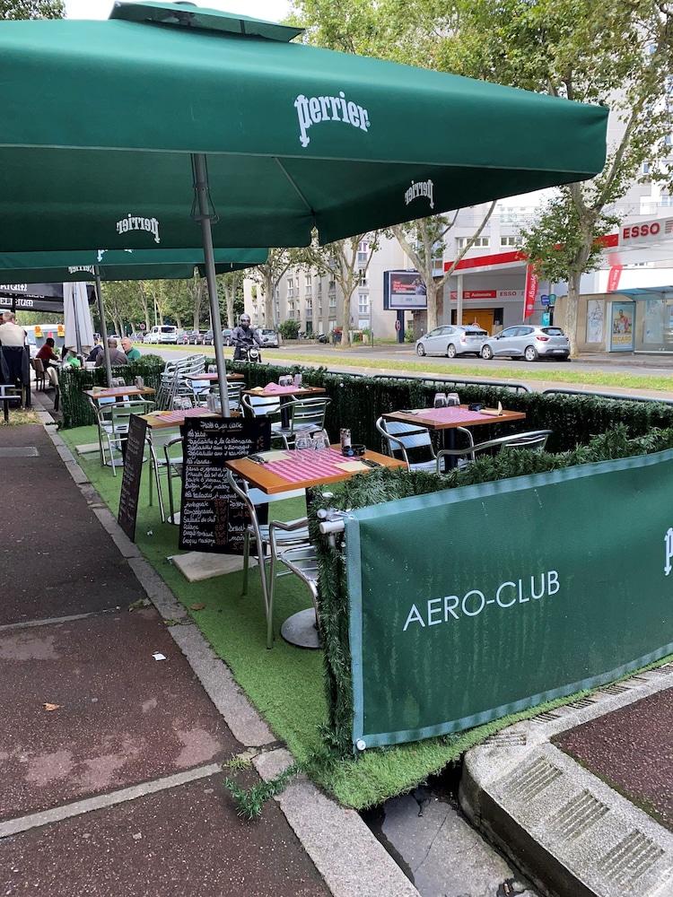 Aero Club Hotel Issy-les-Moulineaux Exterior photo